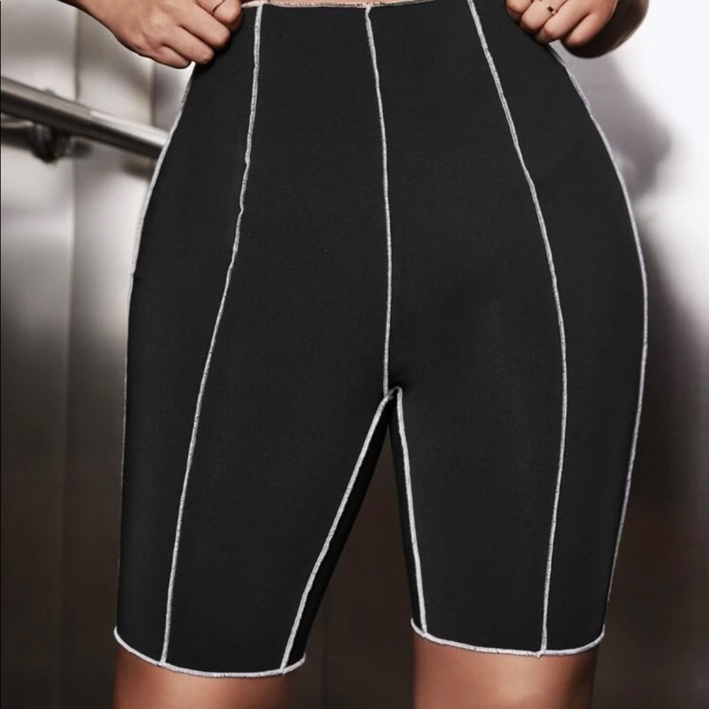 Contrast Stitch Biker Shorts